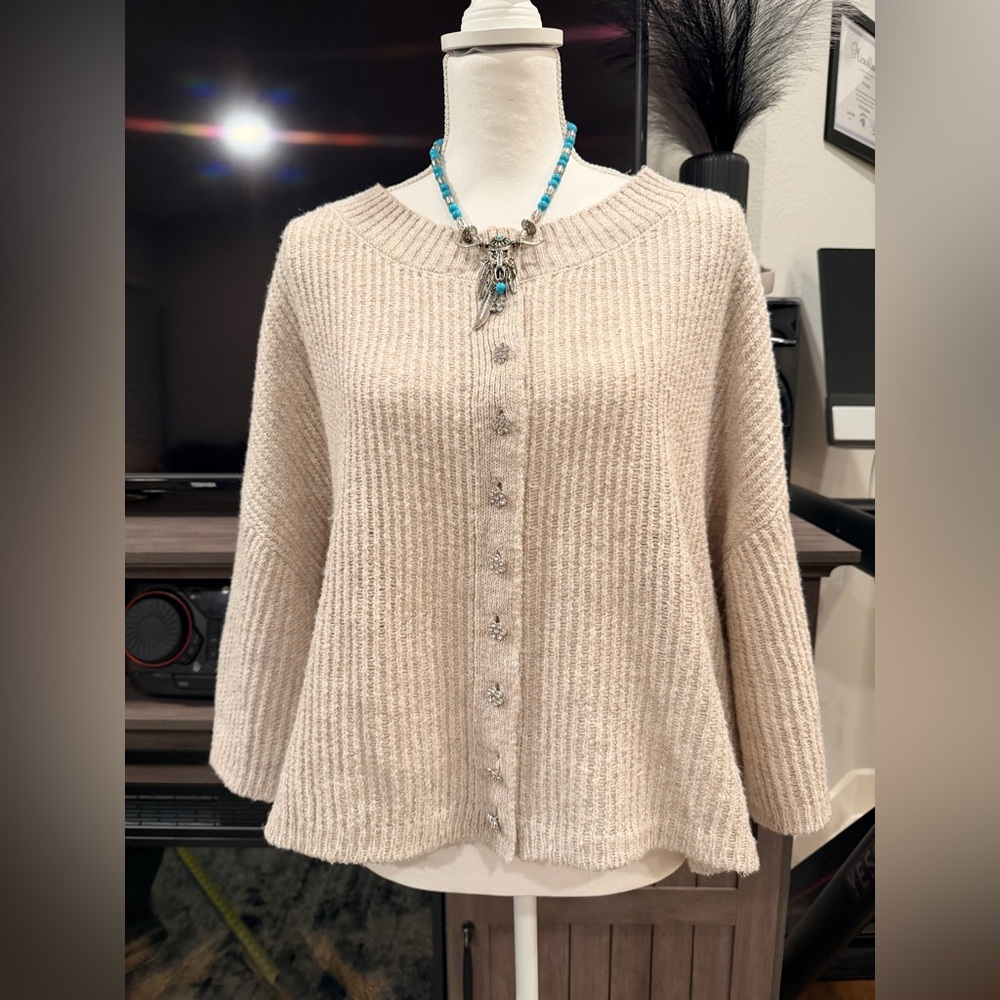 American Eagle Outfitters Cream Button-Up Cardigan